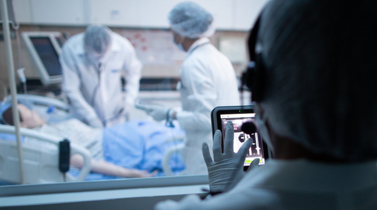 UCB e Grupo Santa lançam pós em Enfermagem de alta complexidade UCB e Grupo Santa lançam pós em Enfermagem de alta complexidade